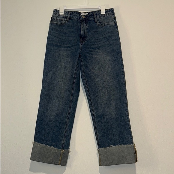 Artemis Vintage Jeans with Rolled Cuffs - Picture 2 of 9